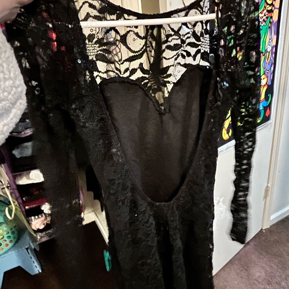 Dress - Picture 2 of 2